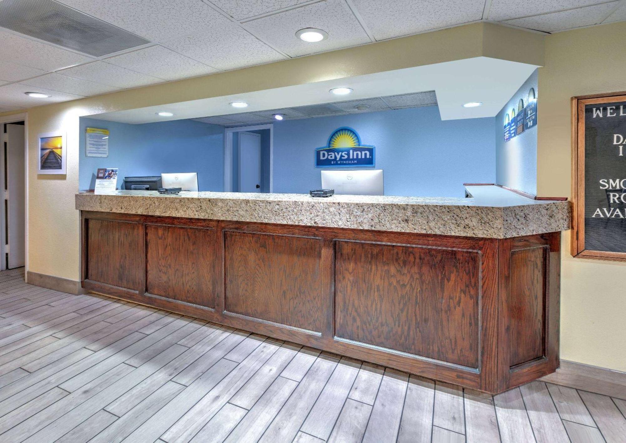 Days Inn By Wyndham Greenville Ms Dış mekan fotoğraf